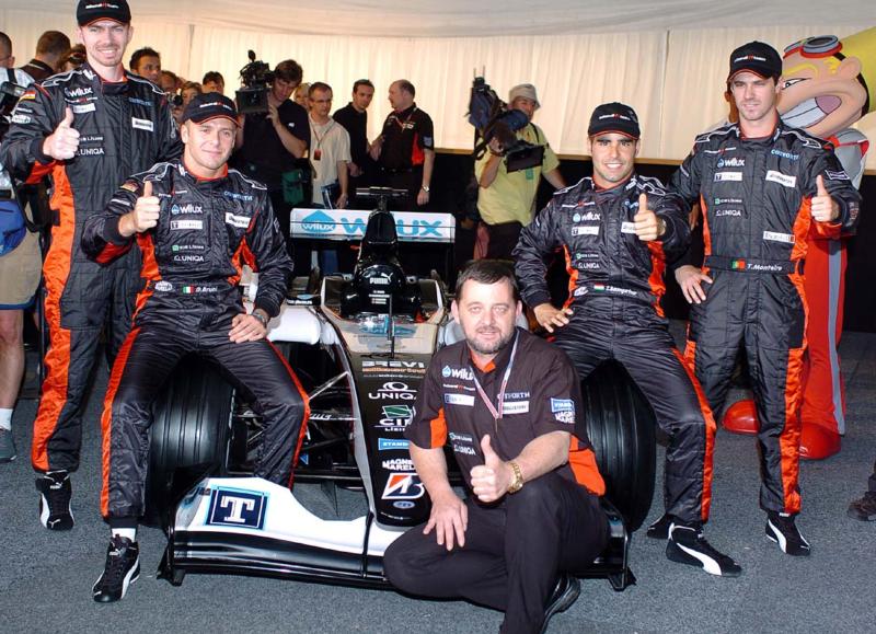 Лейндерс, Бруни, Стоддарт, Баумгартнер, Монтейро и Minardi PS04B. Март 2004.